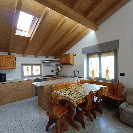 Casa Le Fornaci Appartement Ispra Buitenkant foto
