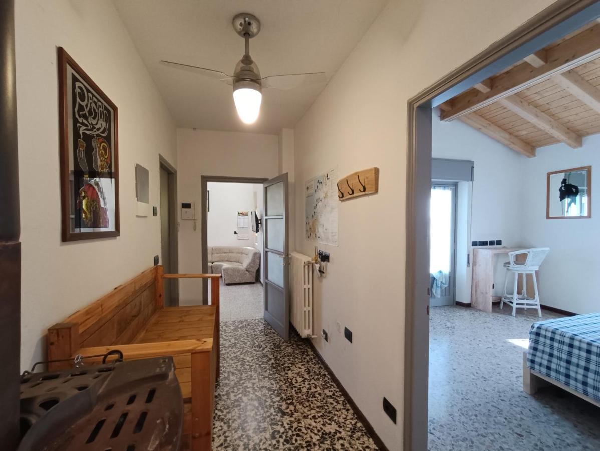 Casa Le Fornaci Appartement Ispra Buitenkant foto